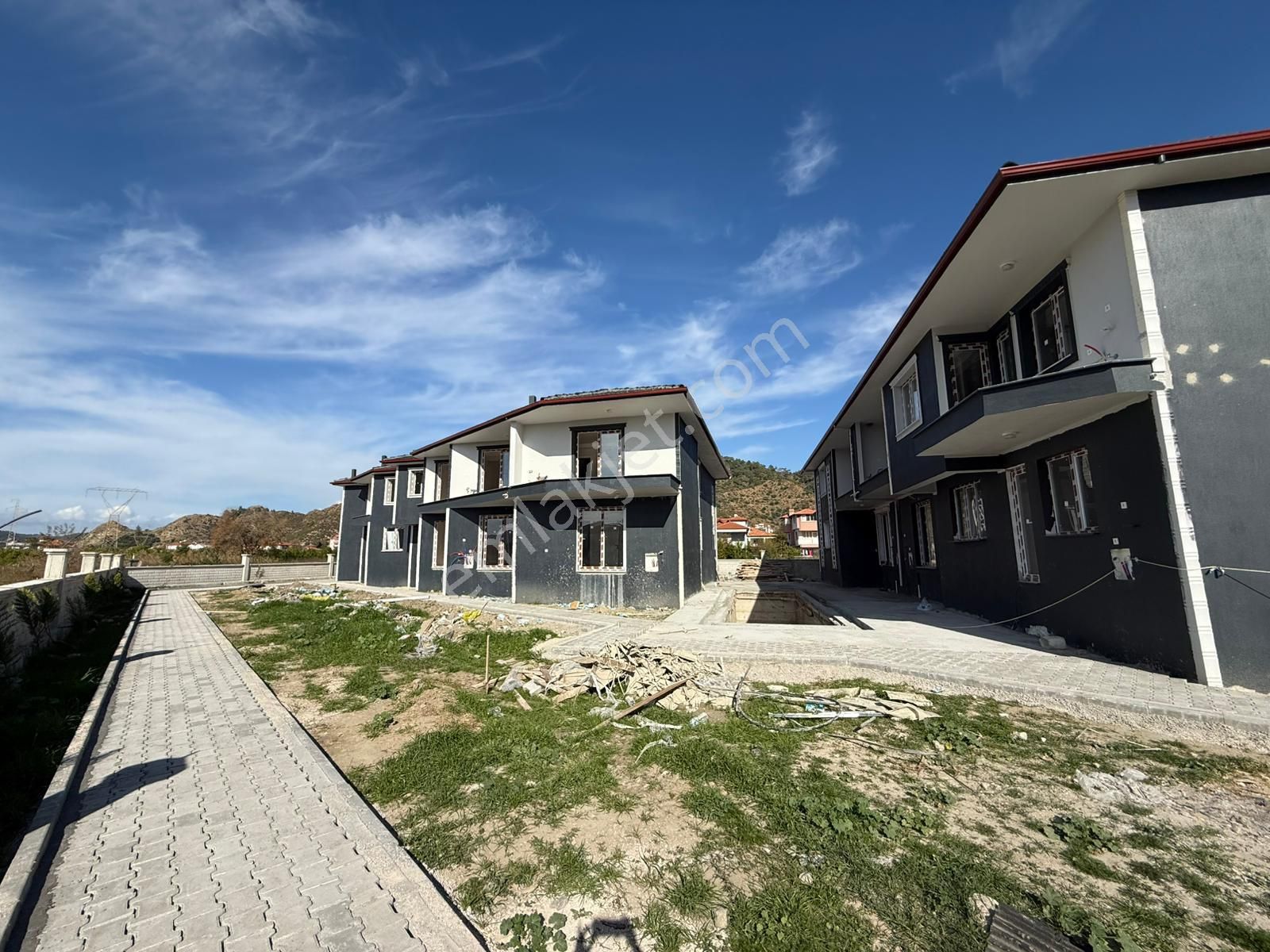 Stop’tan Ortaca Yerbelen’de * Havuzlu* 1+1 Satılık - Görsel 2