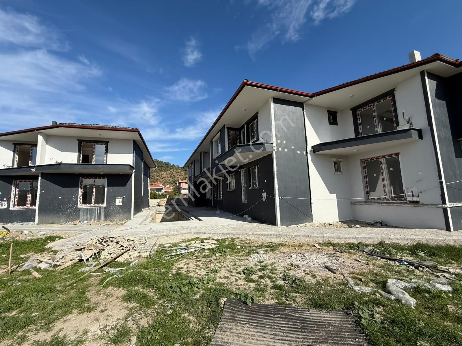 Stop’tan Ortaca Yerbelen’de * Havuzlu* 1+1 Satılık - Görsel 3