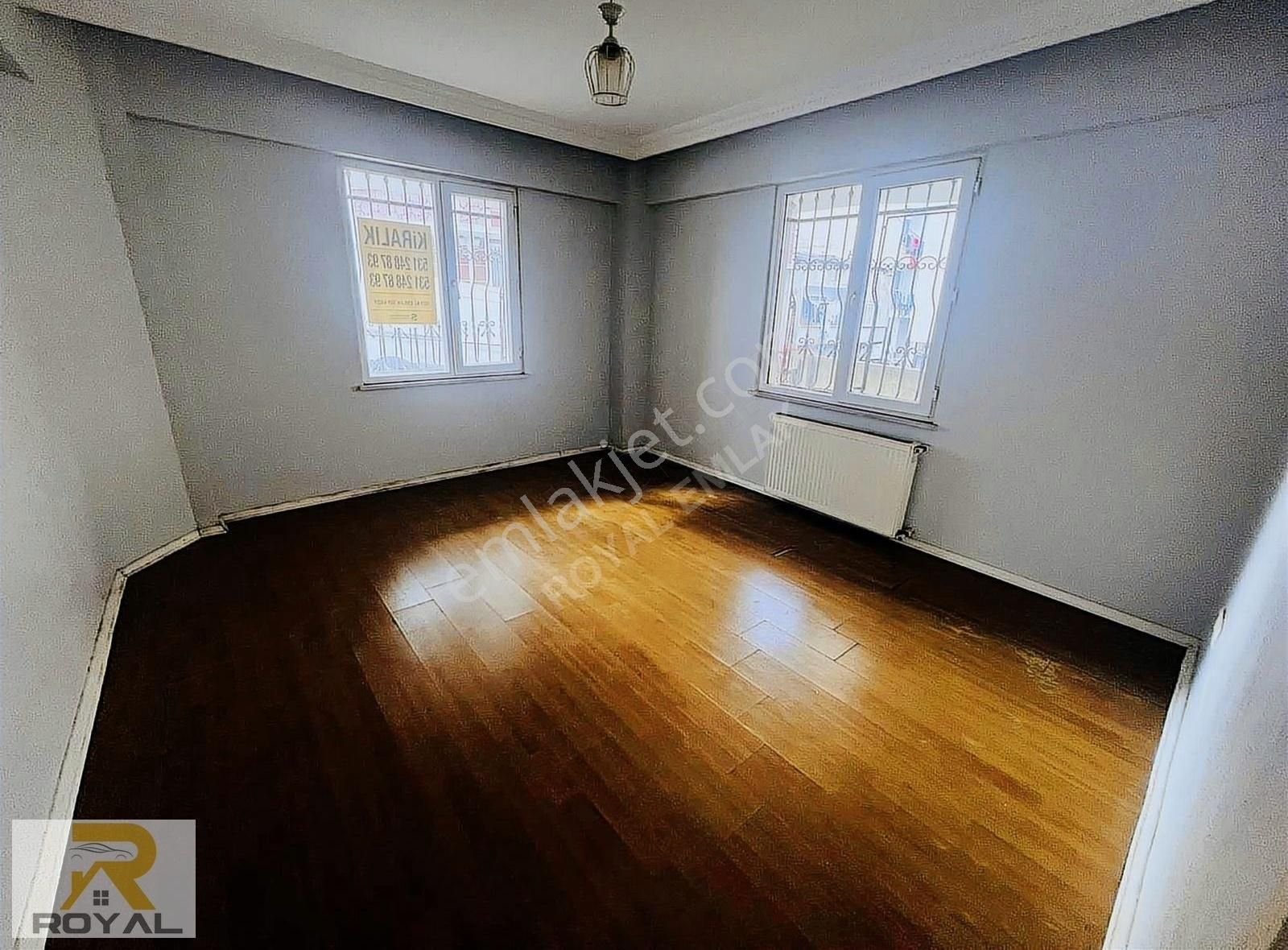 Küçükçekmece Kanarya Kiralık Daire Royal'den Kanarya Mah'de 2+1 80m2 Kiralık Bahçe Katı Daire