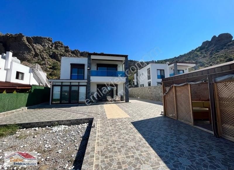 Bodrum Gündoğan Satılık Villa Gündoğan'da Satılık 5+2 Müstakil Bahçeli Villa