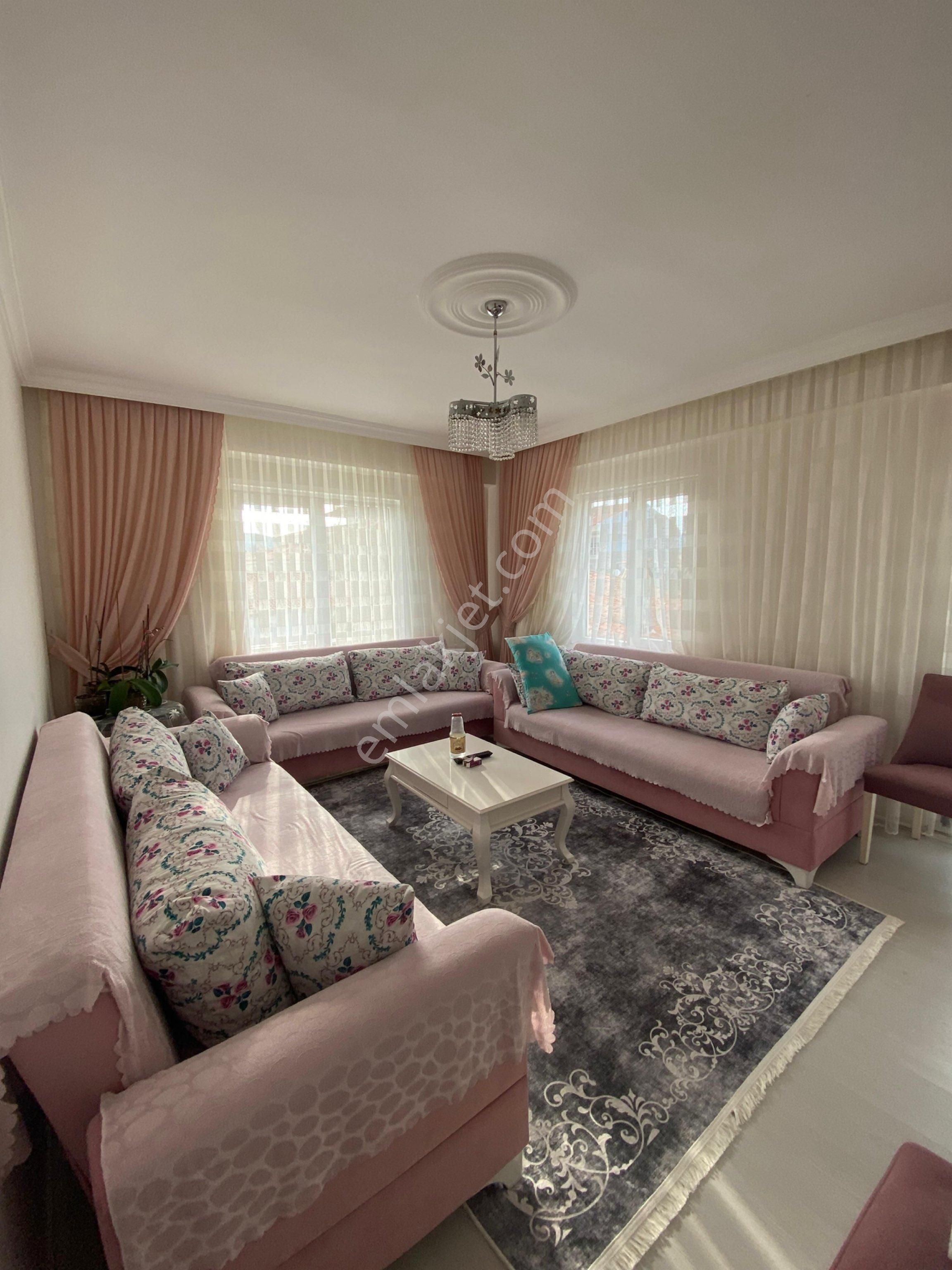 Ulada Satılık 3+1 Daire - Görsel 2