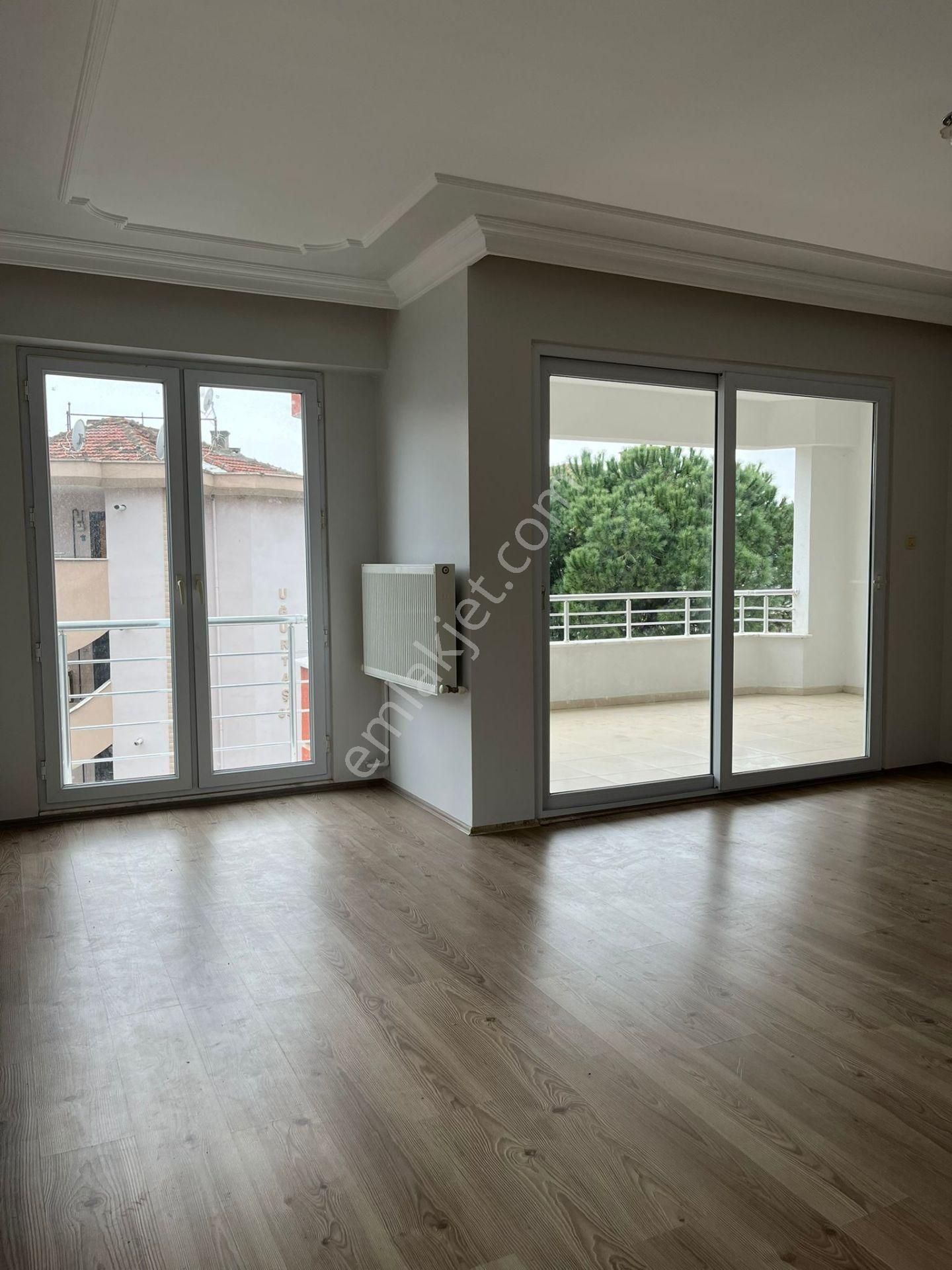 Armutlu Bayır Satılık Daire Yalova Armutlu Yılandar Mevki Denize 1 Dk Mesfade 3+1 130 M2