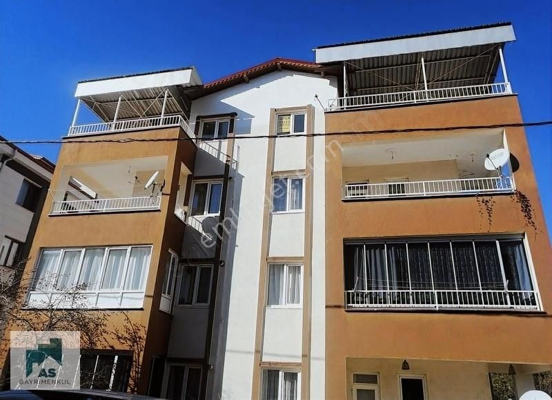 Isparta Merkez Hızırbey Satılık Daire Hızırbey De Enüst Kat Manzaralı İçi Yenilenmiş Satılık 3+1 Daire