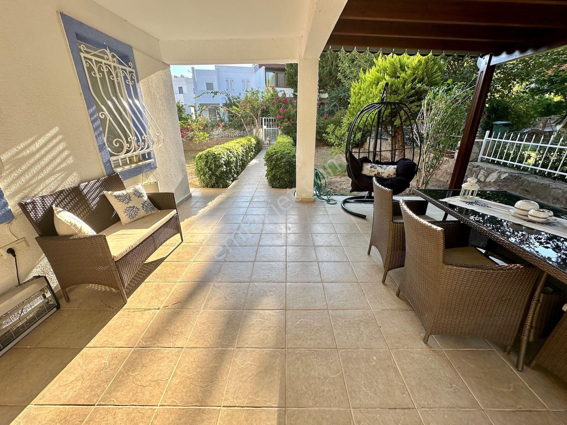 Bodrum Akyarlar'da Nezih Site İçinde Büyük Bahçeli Villa - Görsel 9