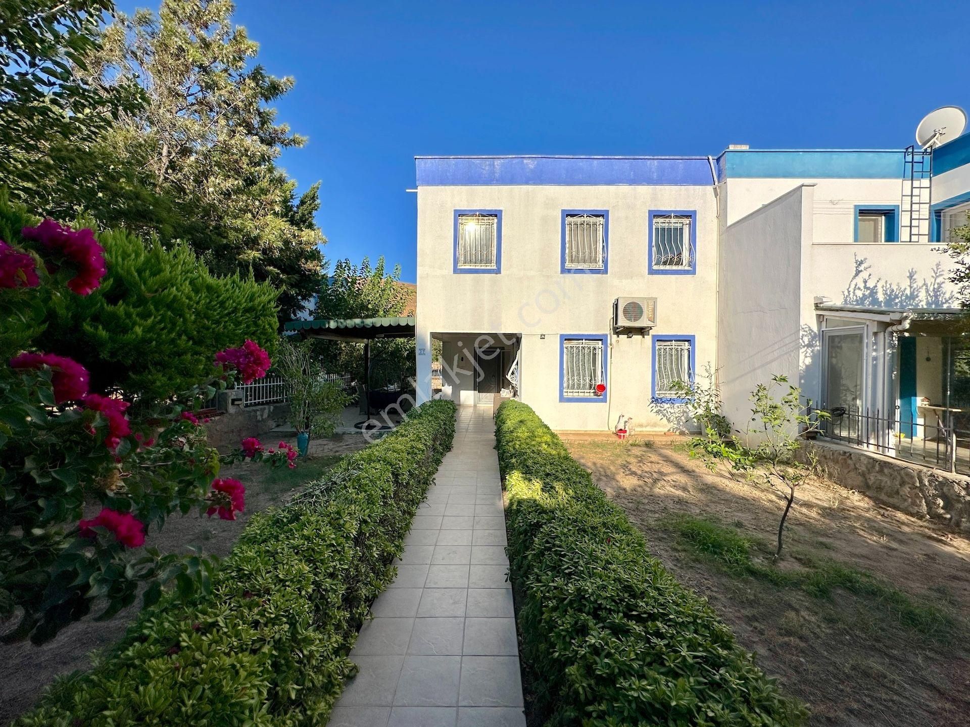 Bodrum Akyarlar'da Nezih Site İçinde Büyük Bahçeli Villa - Görsel 2