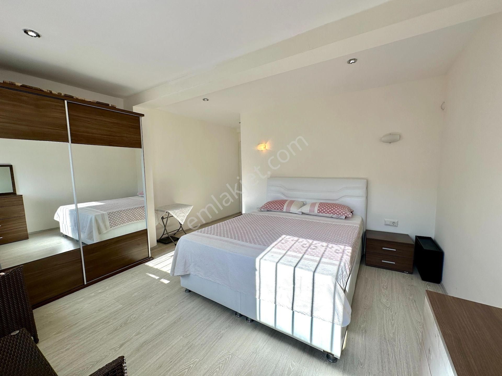 Bodrum Akyarlar'da Nezih Site İçinde Büyük Bahçeli Villa - Görsel 23