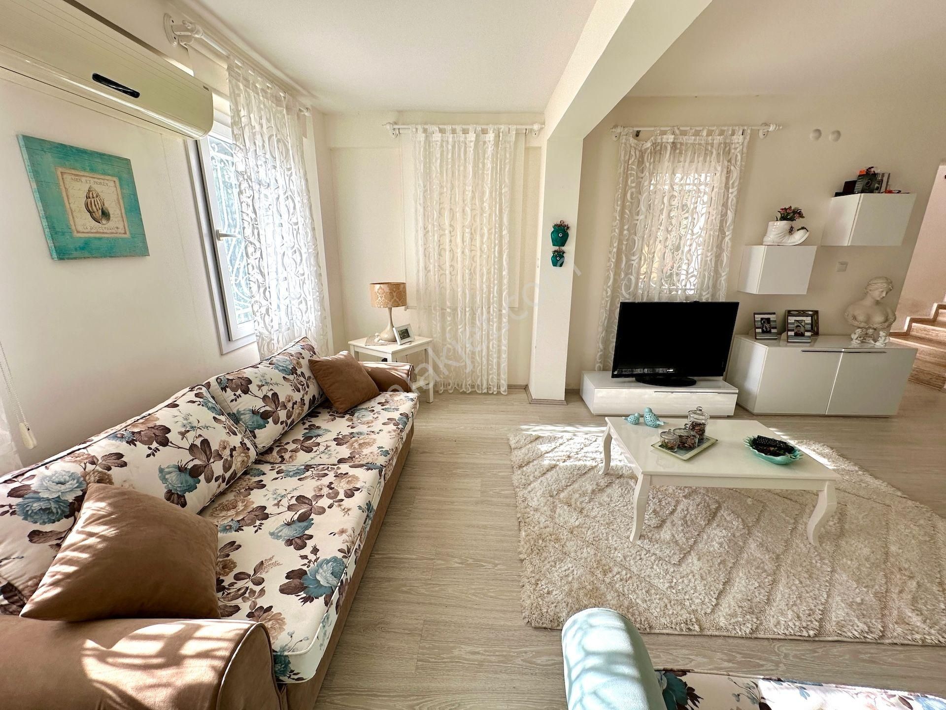 Bodrum Akyarlar'da Nezih Site İçinde Büyük Bahçeli Villa - Görsel 15