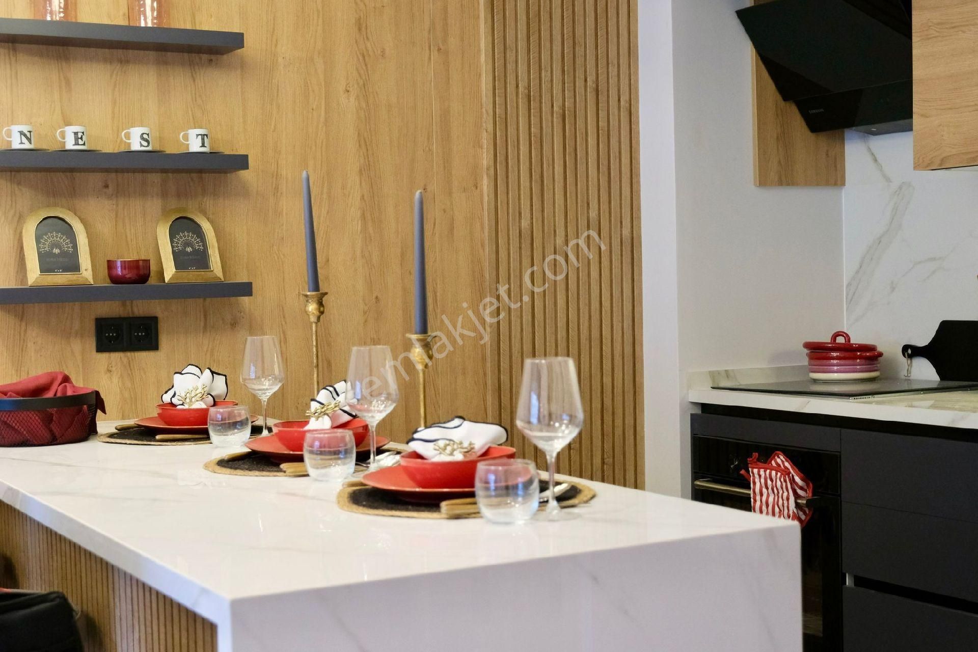 Kuşadası Değirmendere Mevkiinde 1+1 2+1 Ultralux Elit Güvenlikli Havuzlu Sitede Daireler - Görsel 14