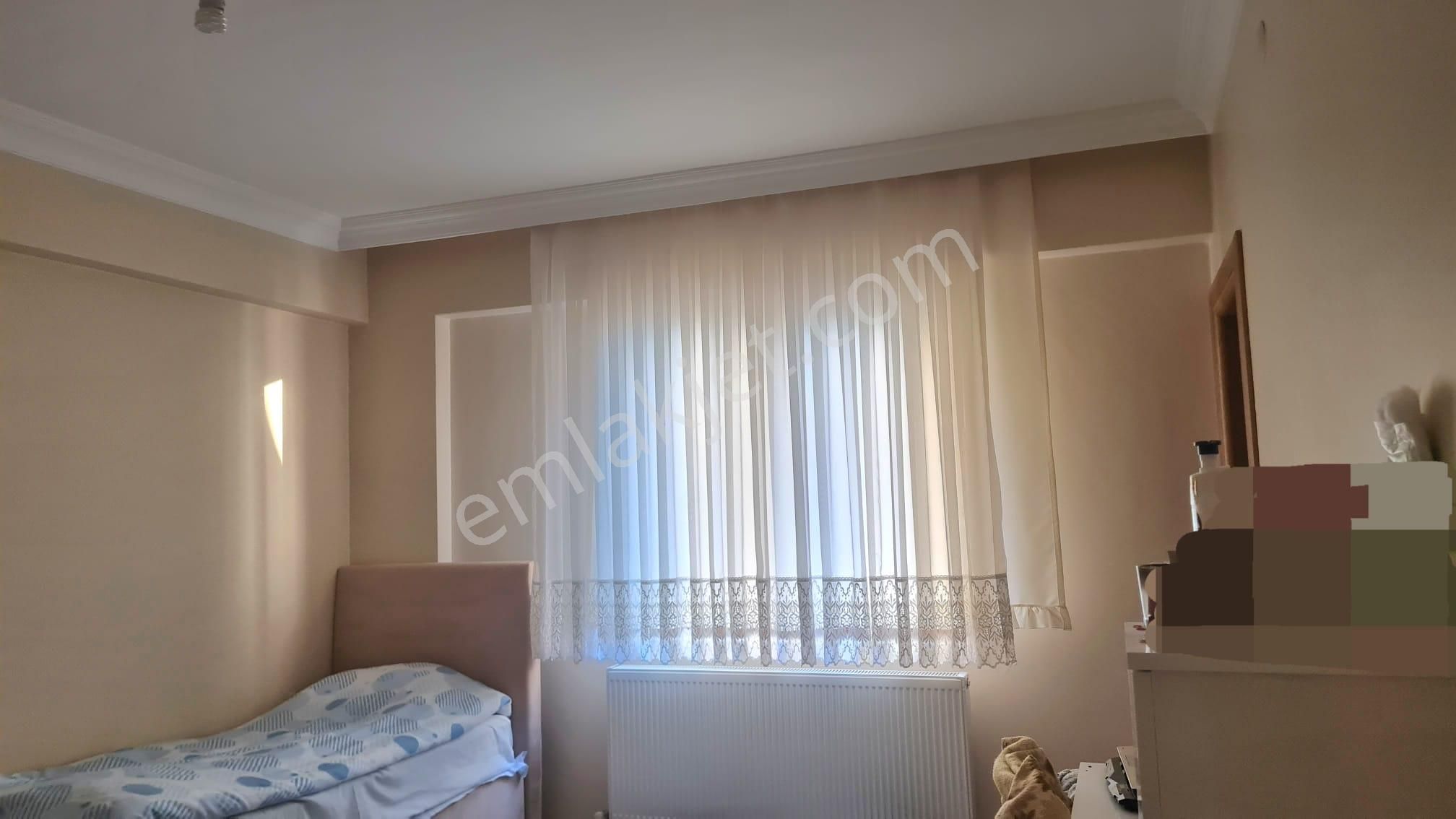 Gemlik Cumhuriyet Mah.de Satılık 5+2 Dubleks Daire 320m2.(açıklamayı Okuyunuz) - Görsel 22