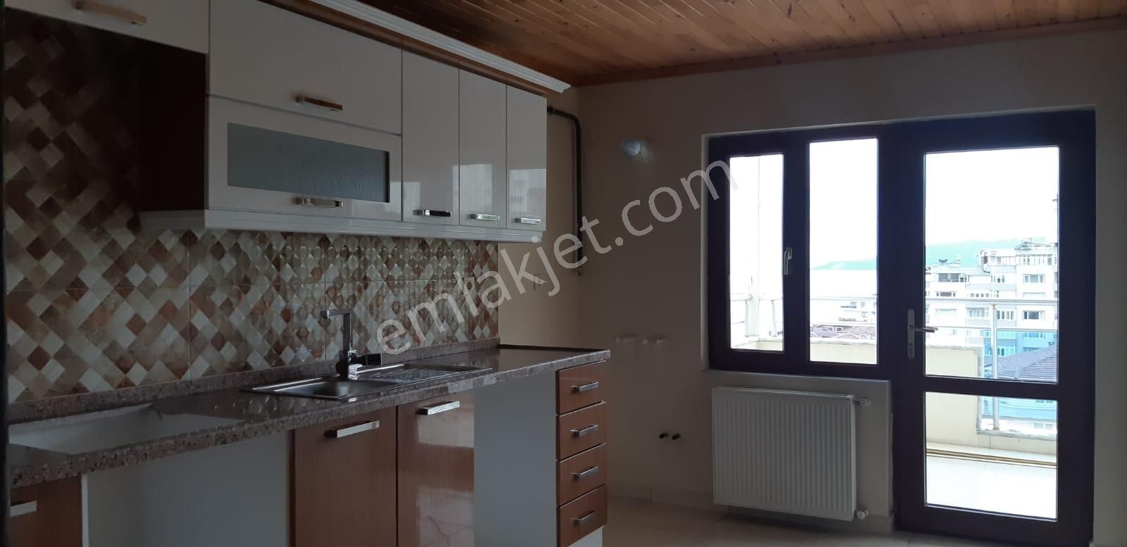 Gemlik Cumhuriyet Mah.de Satılık 5+2 Dubleks Daire 320m2.(açıklamayı Okuyunuz) - Görsel 4