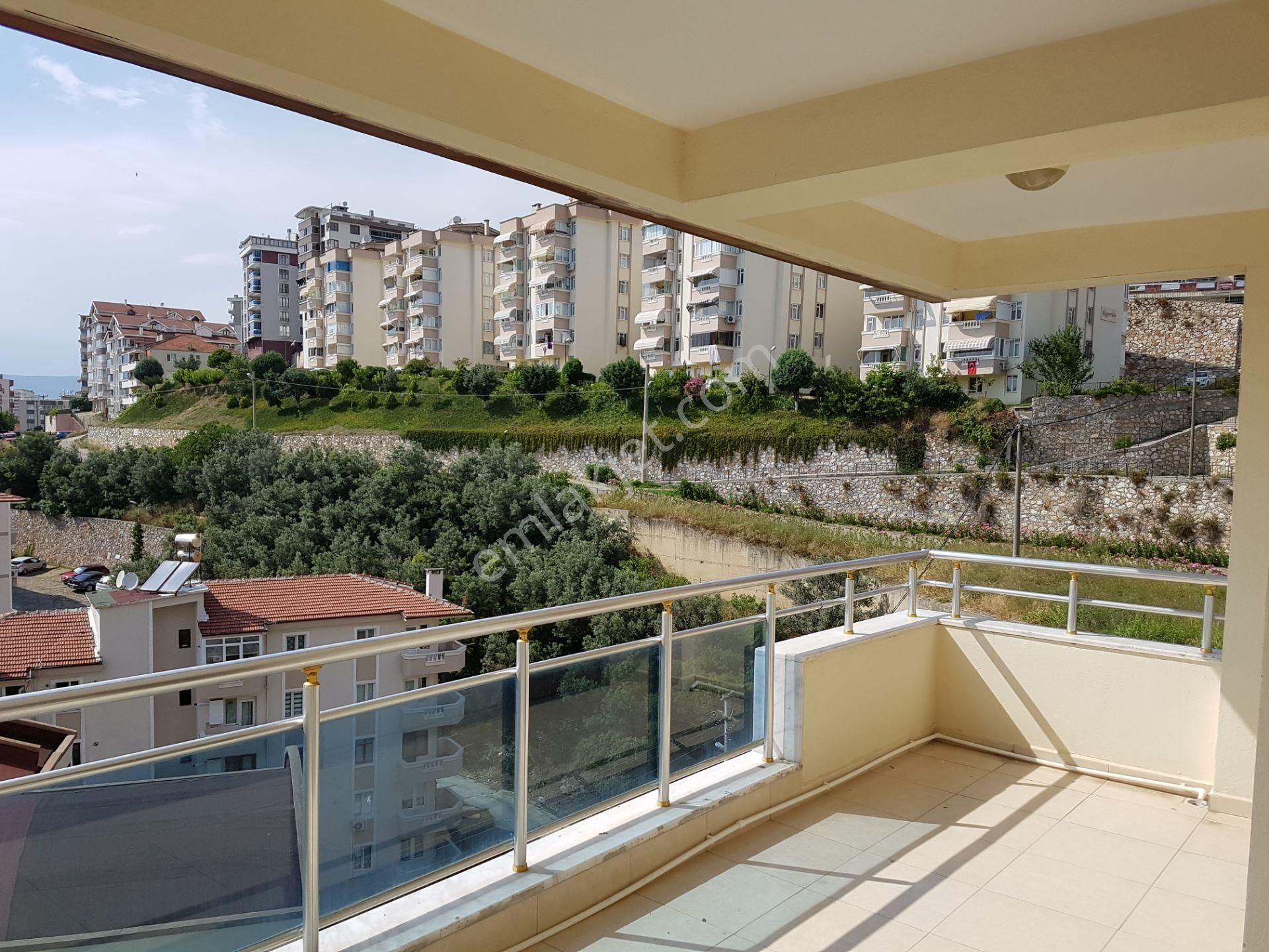 Gemlik Cumhuriyet Mah.de Satılık 5+2 Dubleks Daire 320m2.(açıklamayı Okuyunuz) - Görsel 2