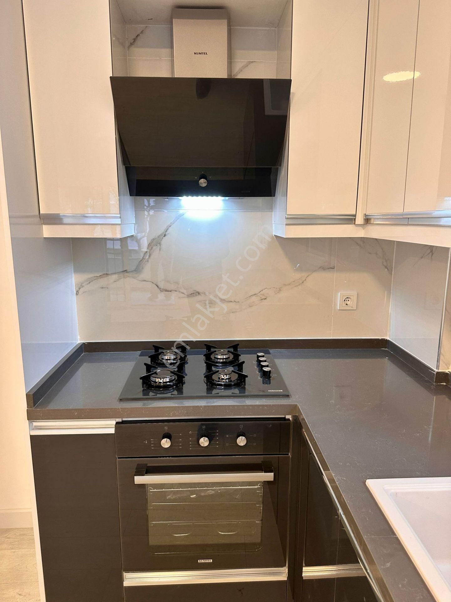 Turgutreis Merkezde Sahile 50 Metre Mesafede Bahçe Katı Daire - Görsel 9