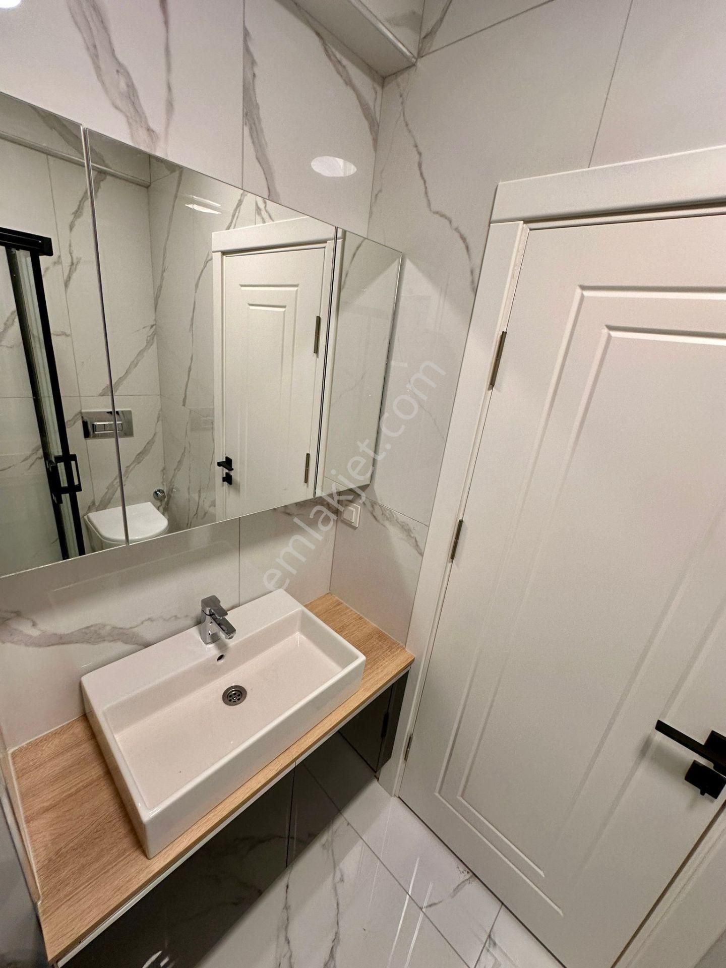 Turgutreis Merkezde Sahile 50 Metre Mesafede Bahçe Katı Daire - Görsel 15