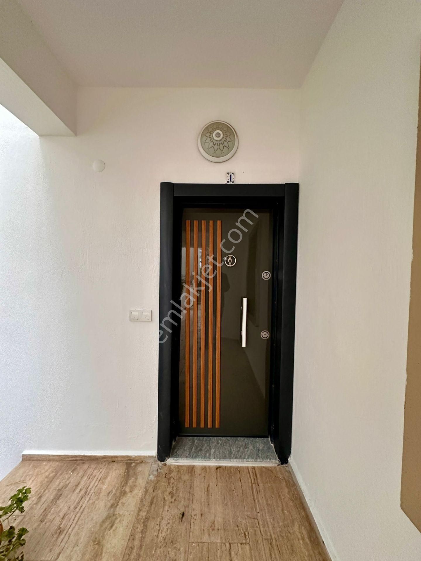 Turgutreis Merkezde Sahile 50 Metre Mesafede Bahçe Katı Daire - Görsel 16