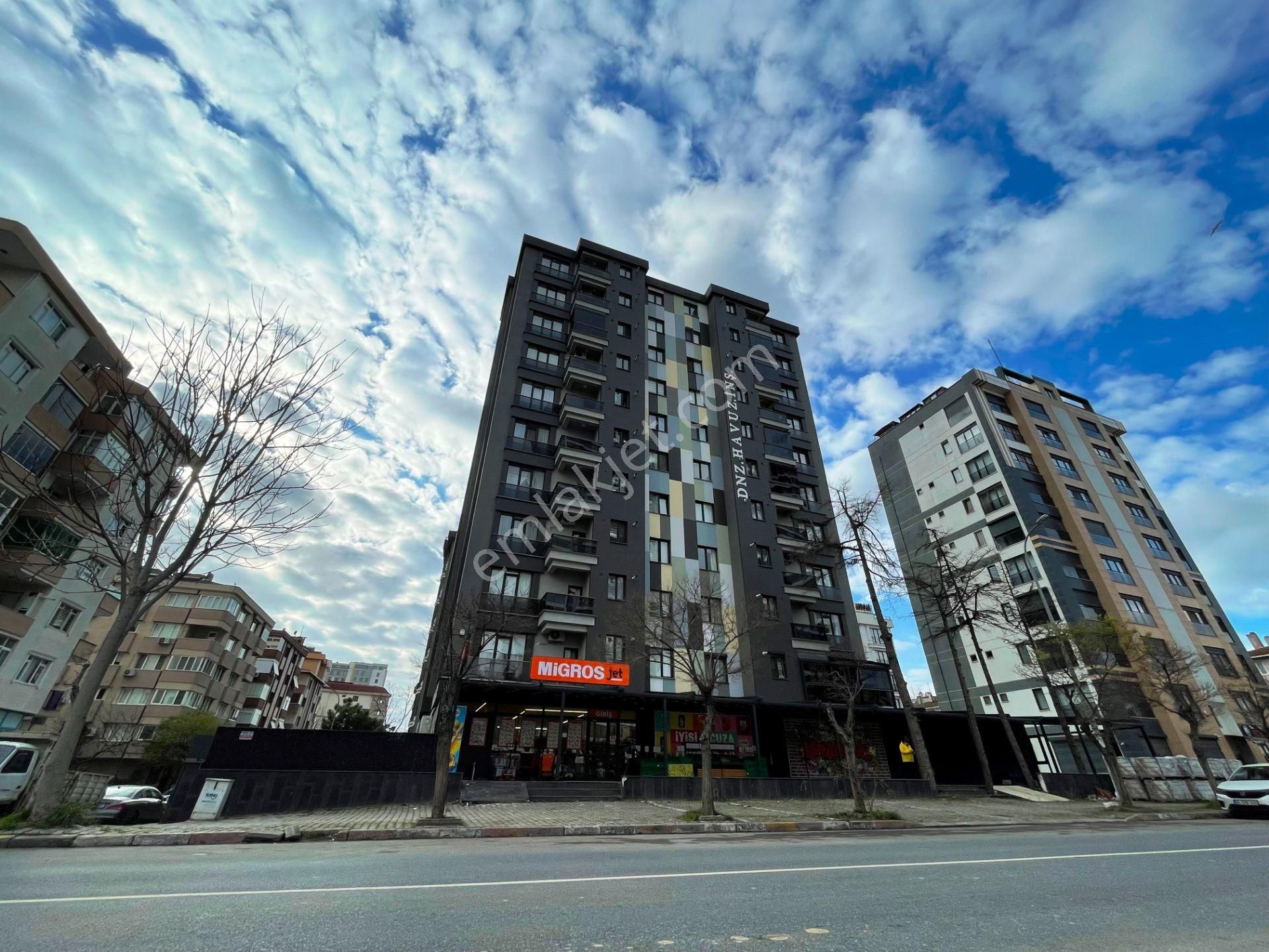 Kartal Orhantepe Satılık Daire Dragos Sahil 3 Yıllık Site Özellikli 1.kat Kiracısız Satılık 3+1