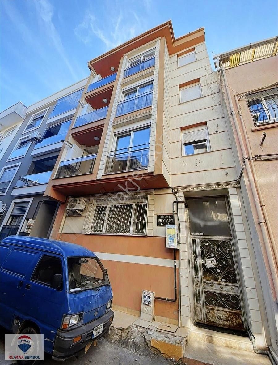 Konak Kılıç Reis Kiralık Daire Kılıç Reis Mah. Merkezi Konumlu Bakımlı Temiz 3+1 Kiralık Daire