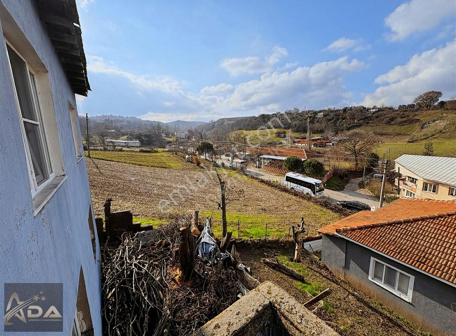 Susurluk Burhaniye Satılık Bina Ada Gayrimenkul'den Susurluk Burhaniye Mah.satılık Müstakil Ev!!