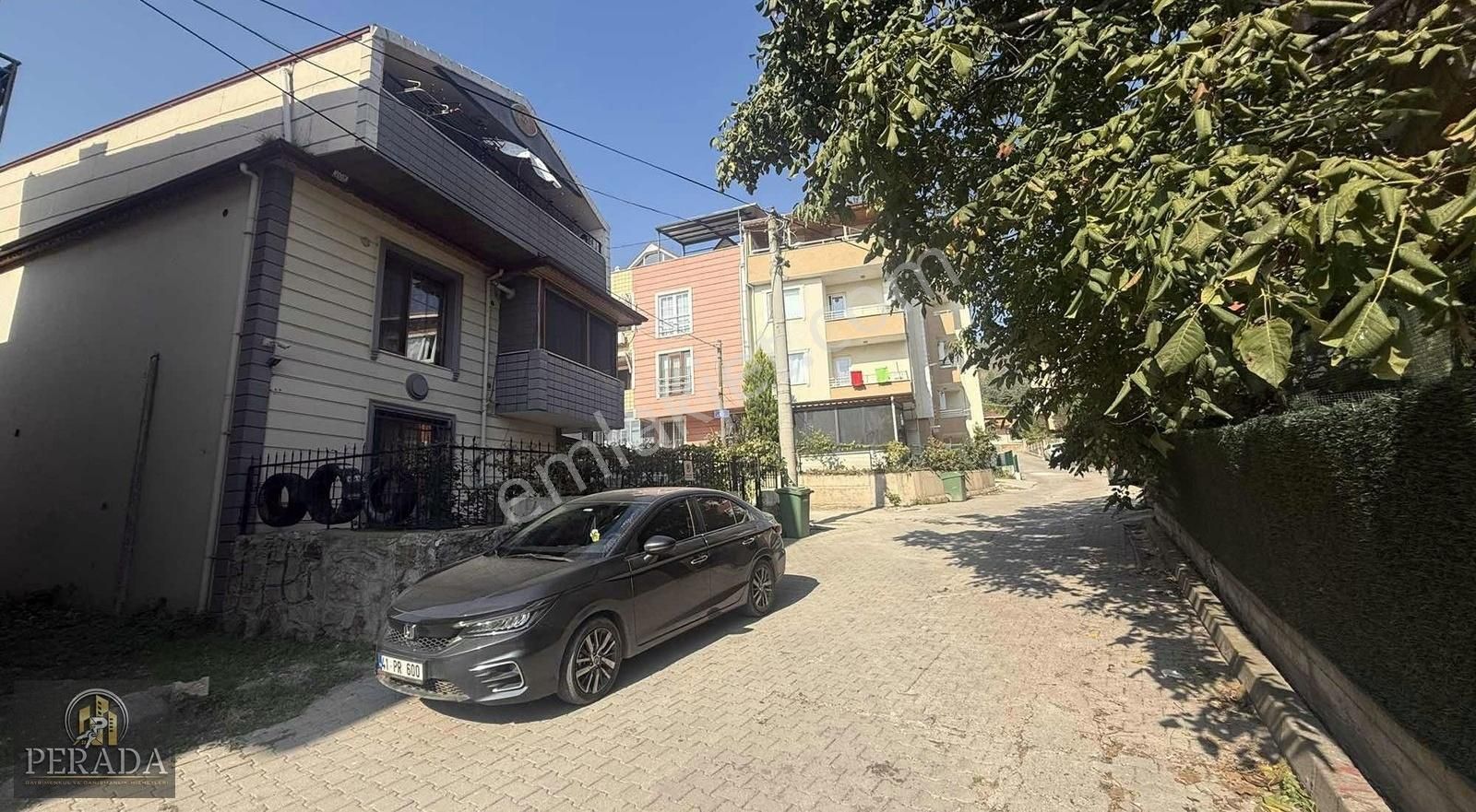 Körfez Hacı Osman Satılık Müstakil Ev Körfez Yarımca'da Butik Bahçeli 6+2 Satılık 300 M2 Müstakil Ev