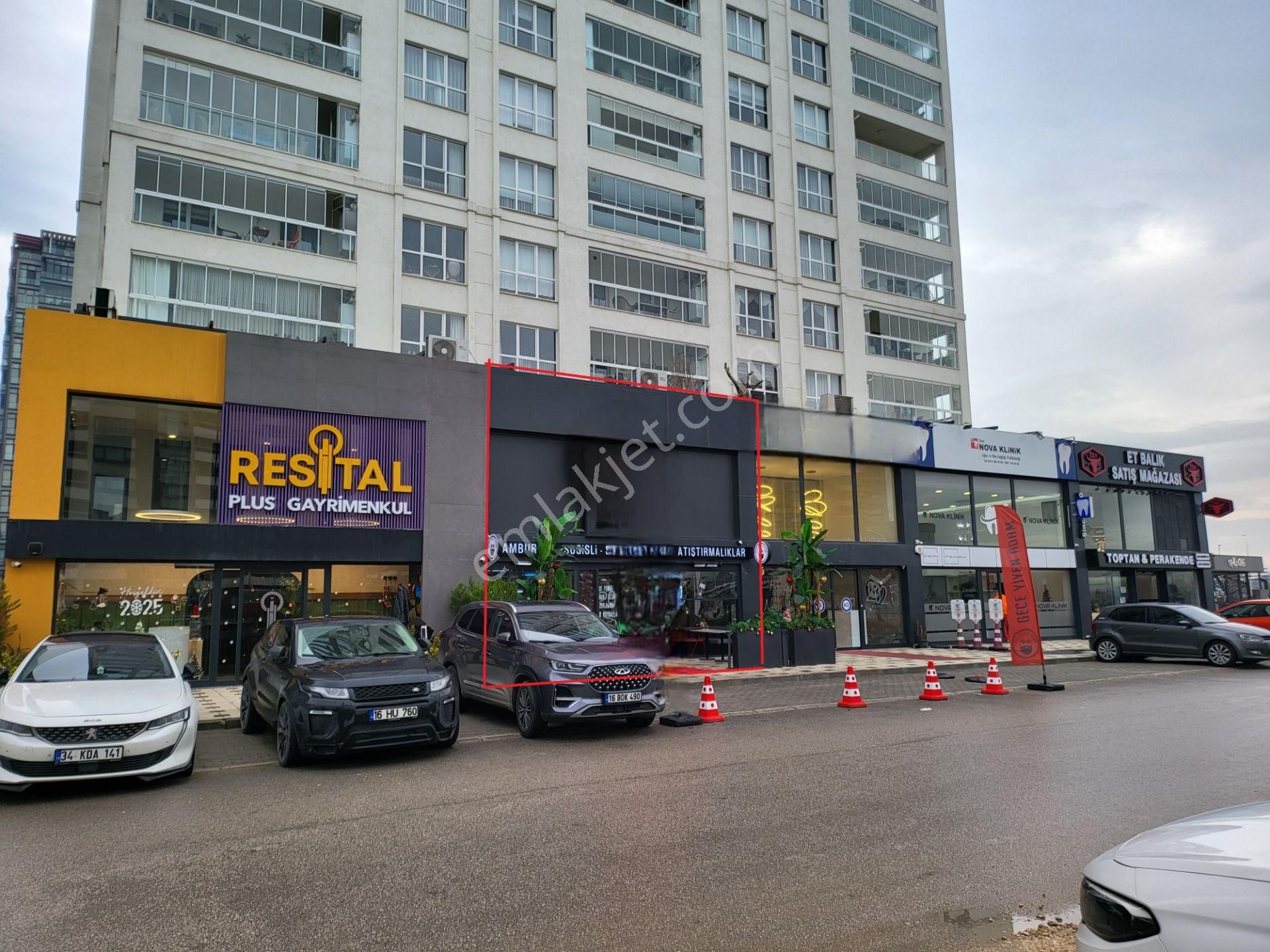 Nilüfer 23 Nisan Satılık Müstakil İşyeri 23 Nisan Mh.'de 250 M² Kurumsal Kiracılı Satılık Dükkan