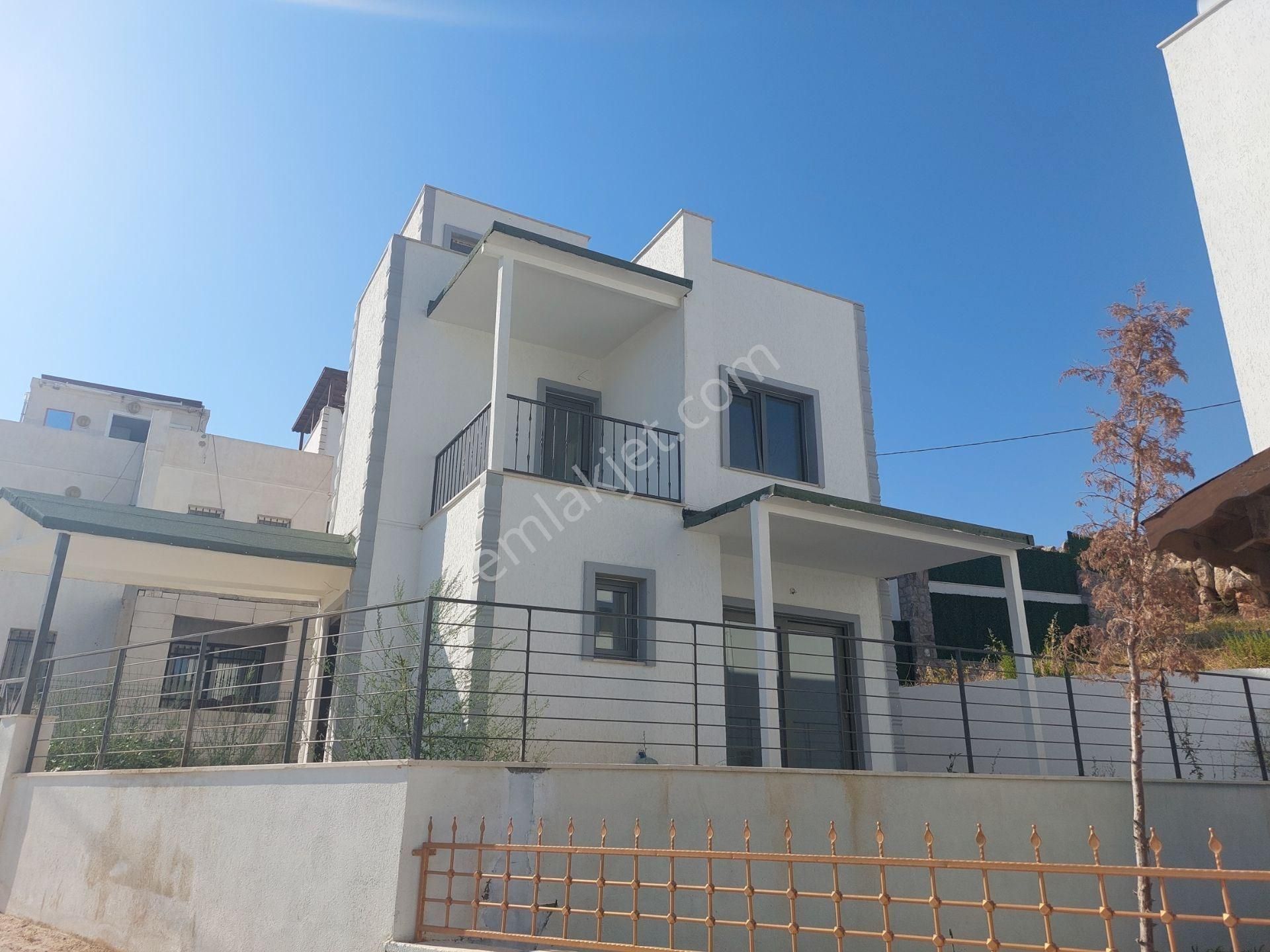 Bodrum İslamhaneleri Satılık Villa Bodrum Bağla Satılık Site İçi Müstakil Dubleks Ev