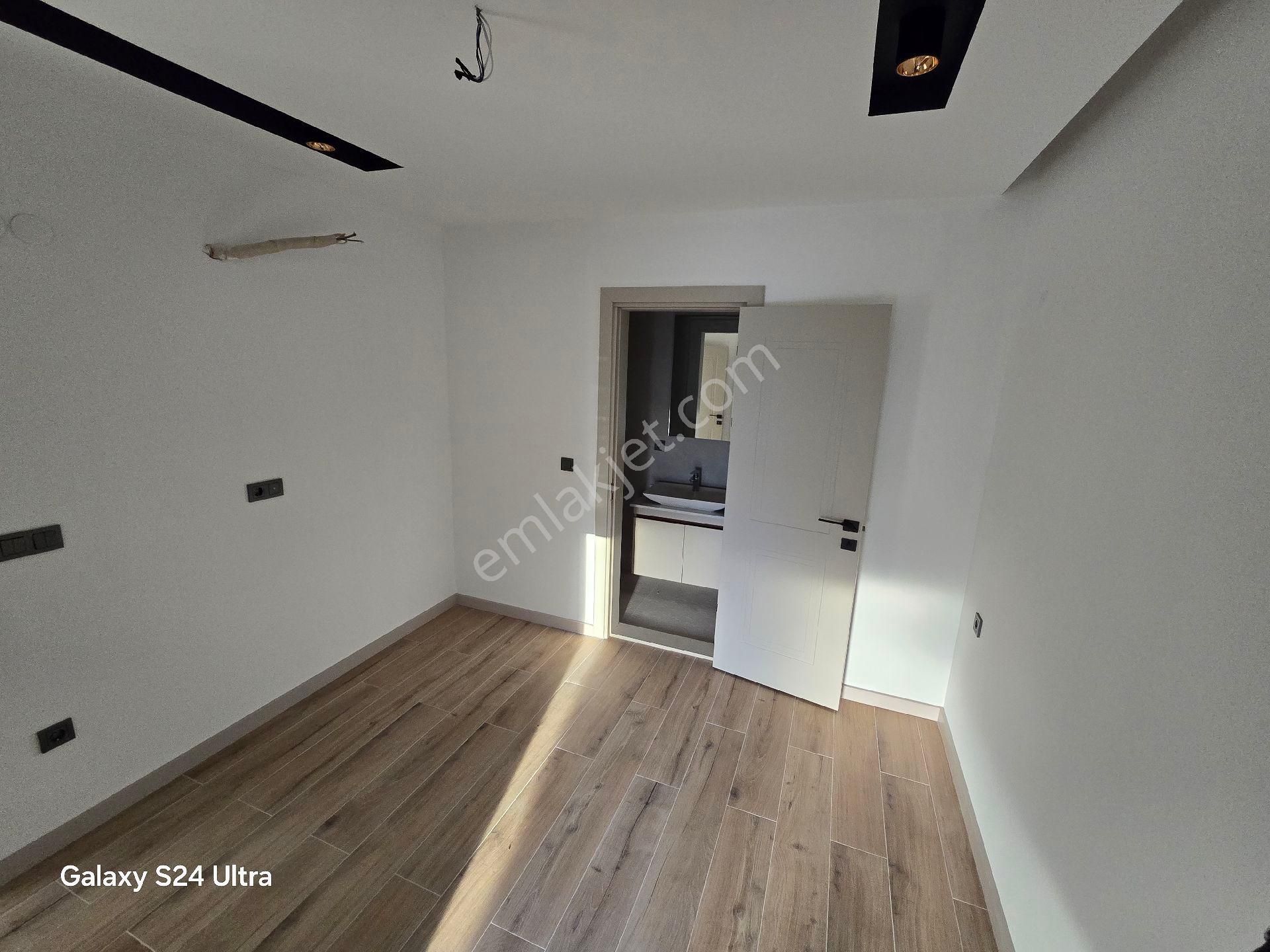 Kuşadası Değirmendere Mevkiinde Full Deniz Manzaralı 3+1 145m2 Lux Daire - Görsel 24