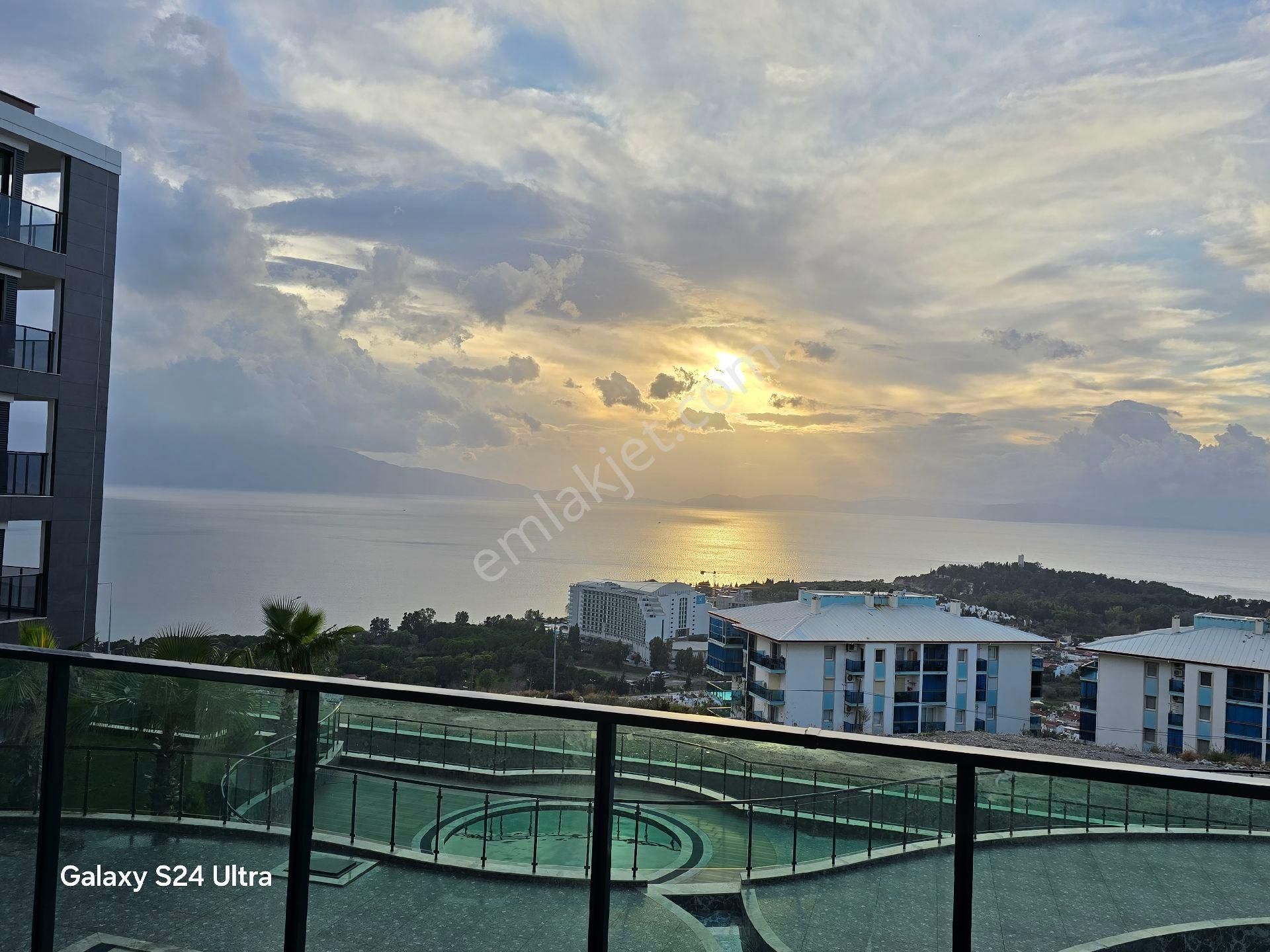 Kuşadası Değirmendere Mevkiinde Full Deniz Manzaralı 3+1 145m2 Lux Daire - Görsel 10