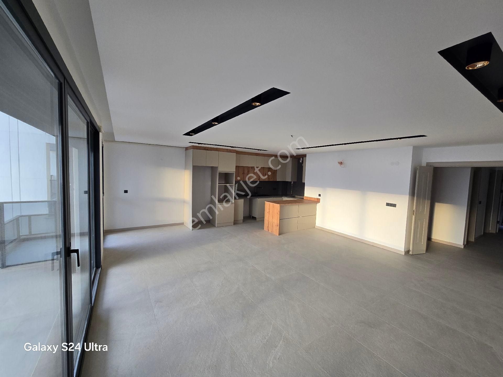 Kuşadası Değirmendere Mevkiinde Full Deniz Manzaralı 3+1 145m2 Lux Daire - Görsel 7