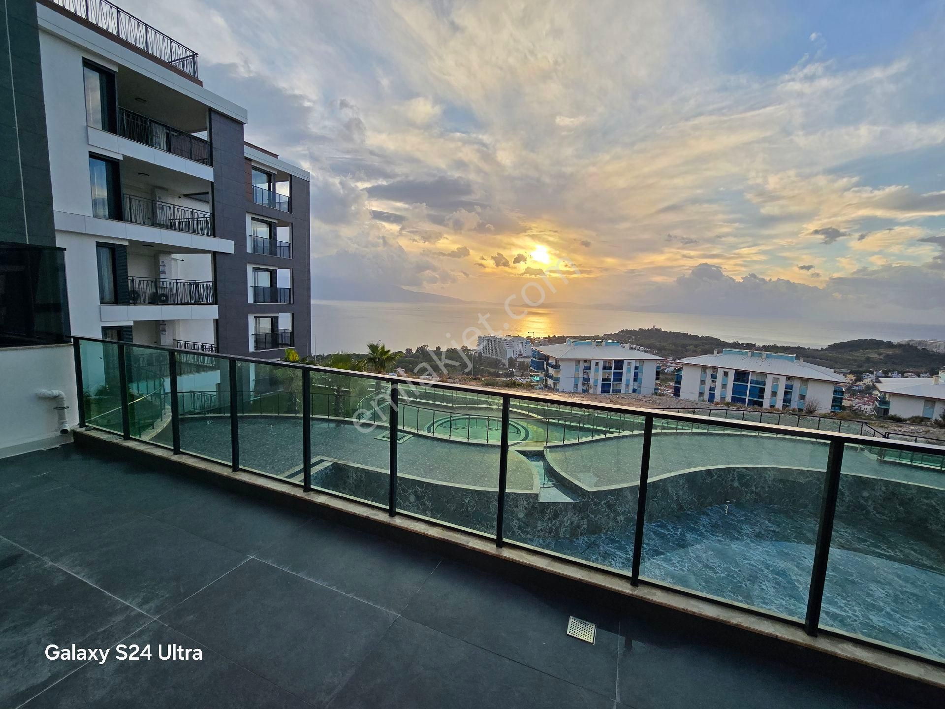 Kuşadası Değirmendere Mevkiinde Full Deniz Manzaralı 3+1 145m2 Lux Daire - Görsel 11