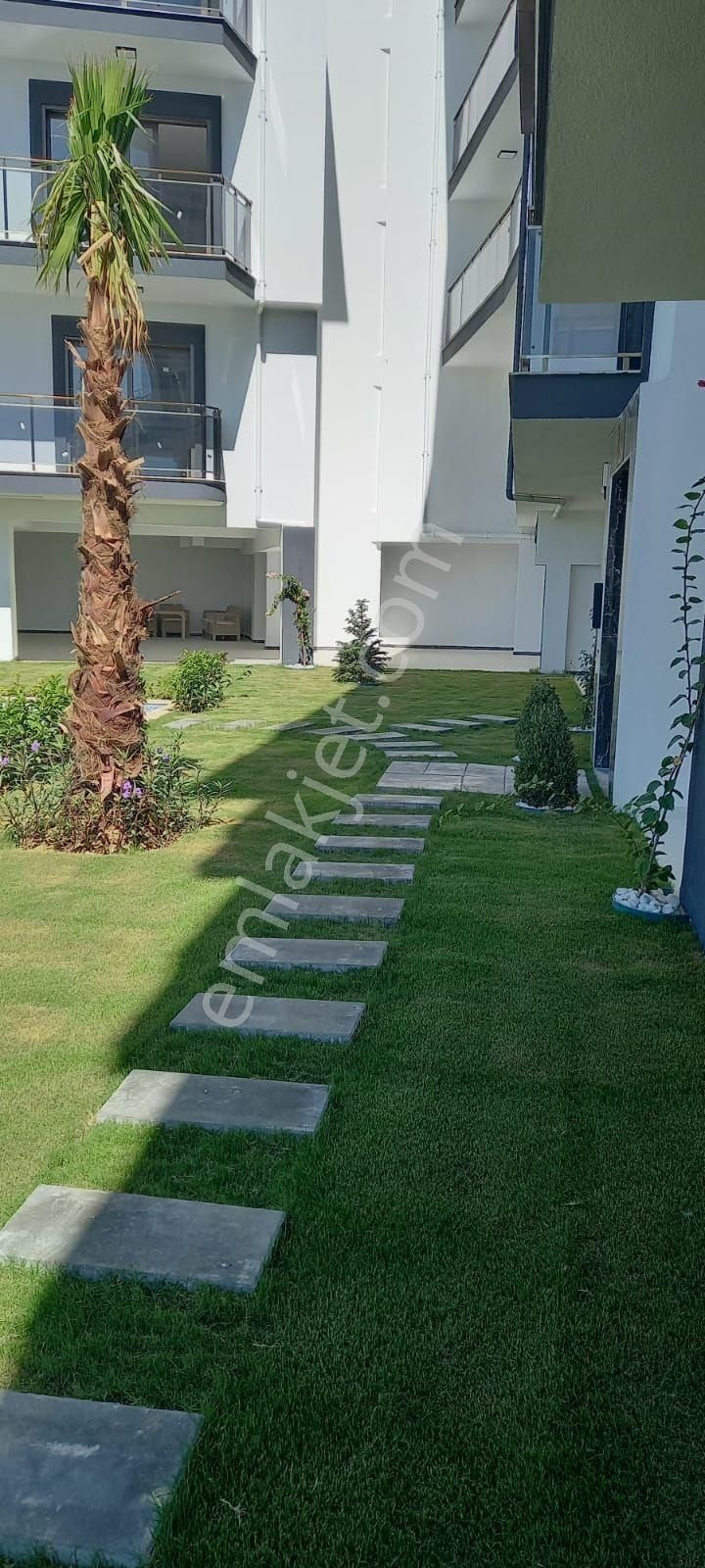 Kuşadası Değirmendere Mevkiinde Deniz Manzaralı Doğalgazlı Havuzlu Otoparklı Sitede 3+1 135m2 Daire - Görsel 7