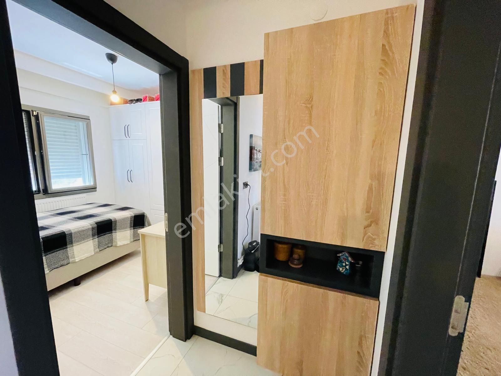 Kuşadası Değirmendere Mevkiinde Deniz Manzaralı Doğalgazlı Havuzlu Otoparklı Sitede 3+1 135m2 Daire - Görsel 19