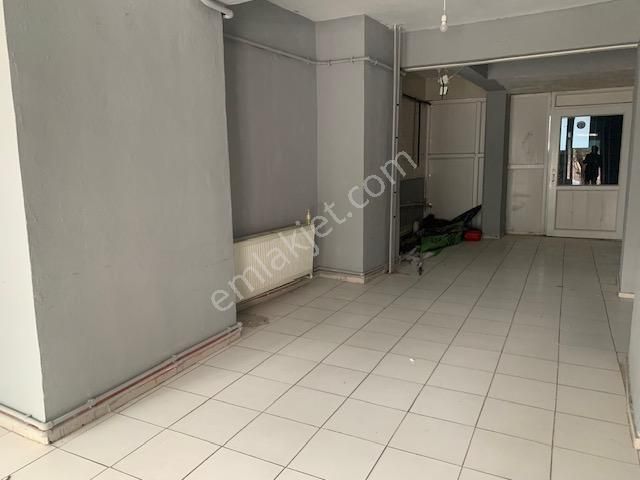 Sahibinden Soma Caddesi Üzerinde Kiralık Dükkan