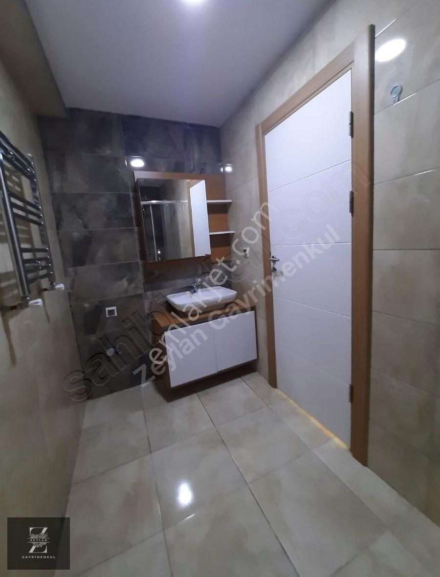 Esenyurt Gökevler Satılık Daire Site İçinde 2+1 Ebeveyn Banyolu Arakat Daire