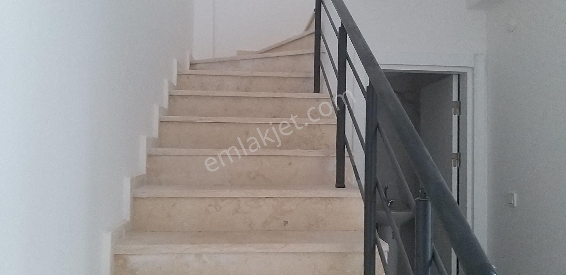 Mustakıl Ev Araba Ve Tarla Takaslı Güney Cepheli Otoparkli Dubleks Daire - Görsel 6
