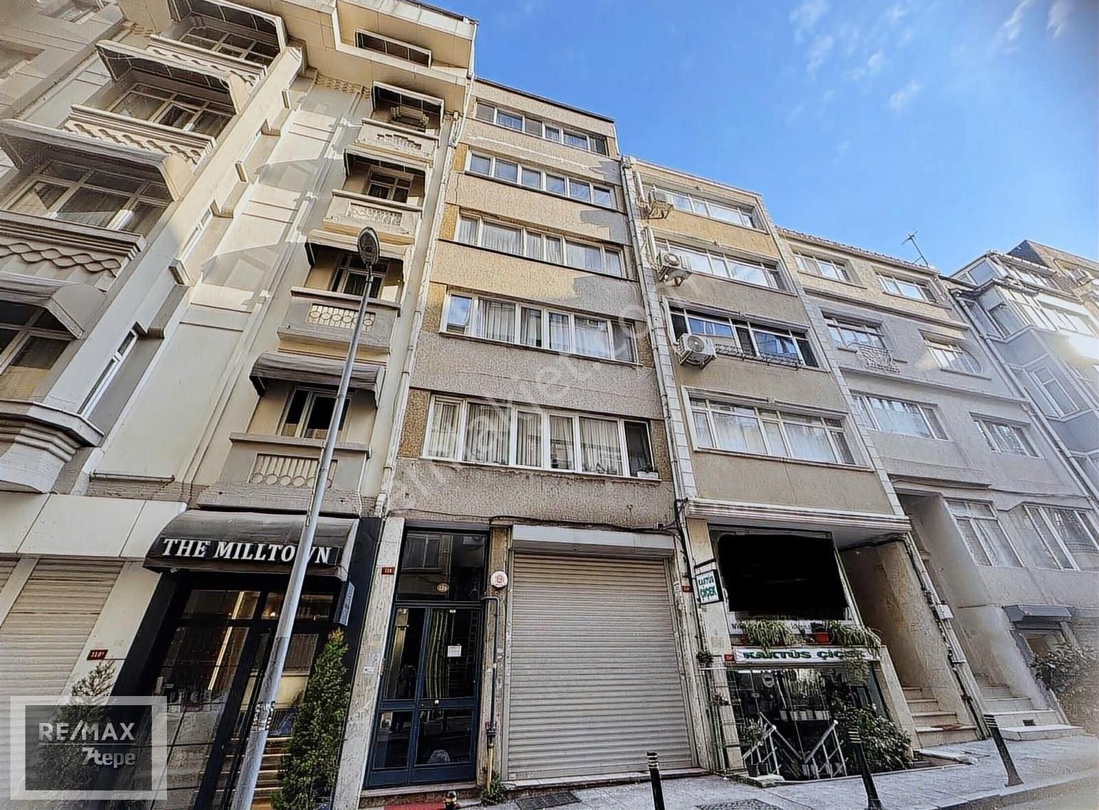 Şişli 19 Mayıs Satılık Daire Şişli Satılık 2+1 Boş Daire ( Halaskargazi Caddesi Paraleli )