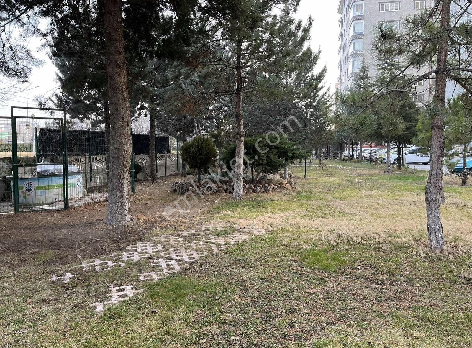 Selçuklu Yazır Kiralık Daire Özlem Yardımcı'dan Tramvay Hattında Kiralık 3+1 Daire