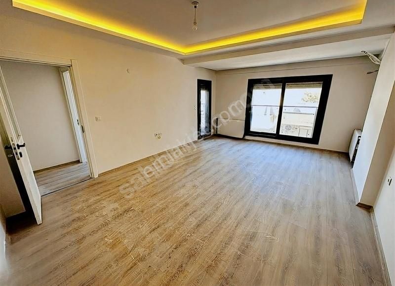 Karşıyaka Şemikler Satılık Daire Şemikler / 2+1 Arakat / 102m2 Ebeveyn Banyolu // L İ M İ T S İ Z