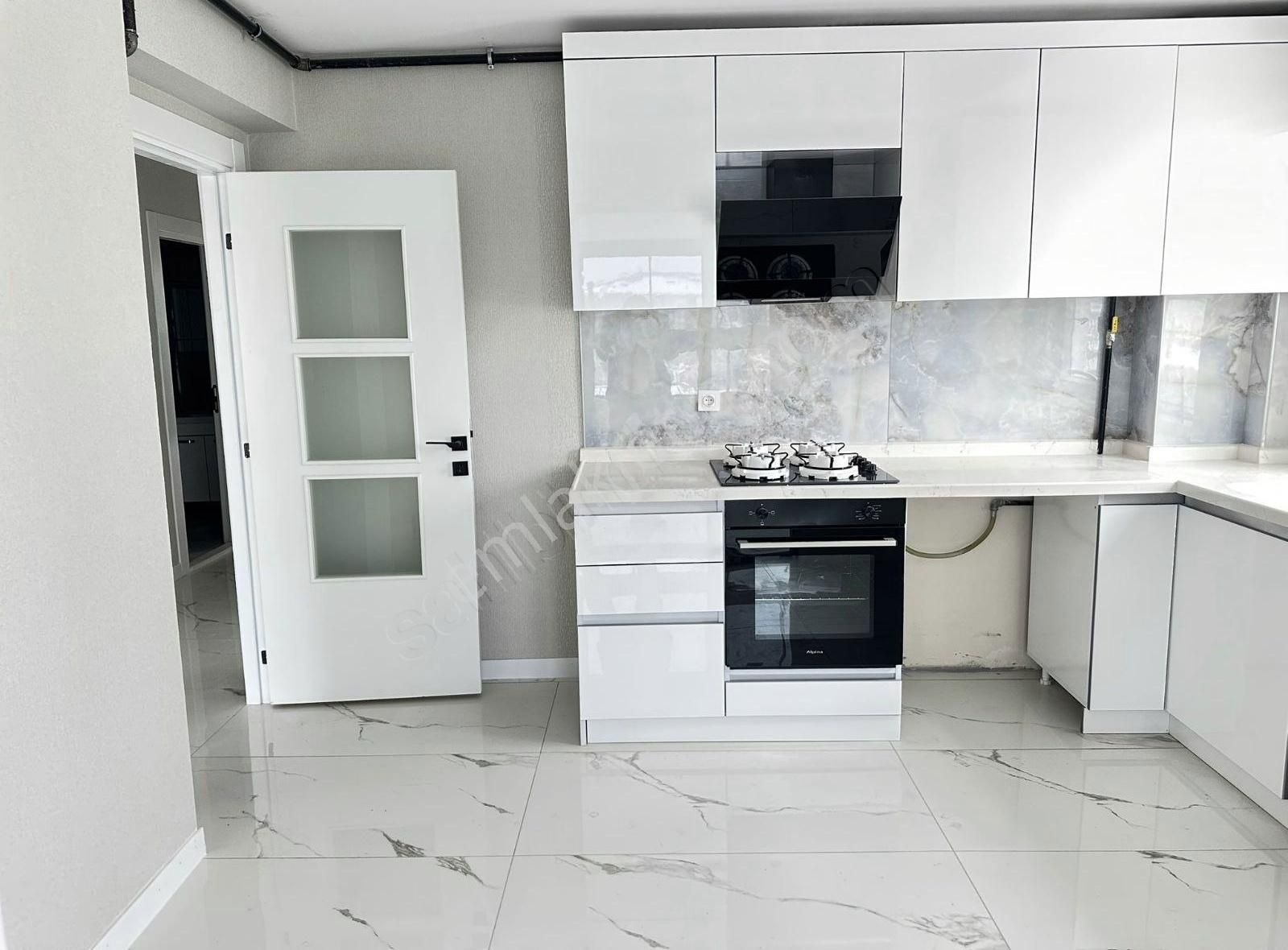 Gölbaşı Örencik Satılık Daire Acill Sıfır 3+1 130 M2 Ara Kat İskanlı Daire