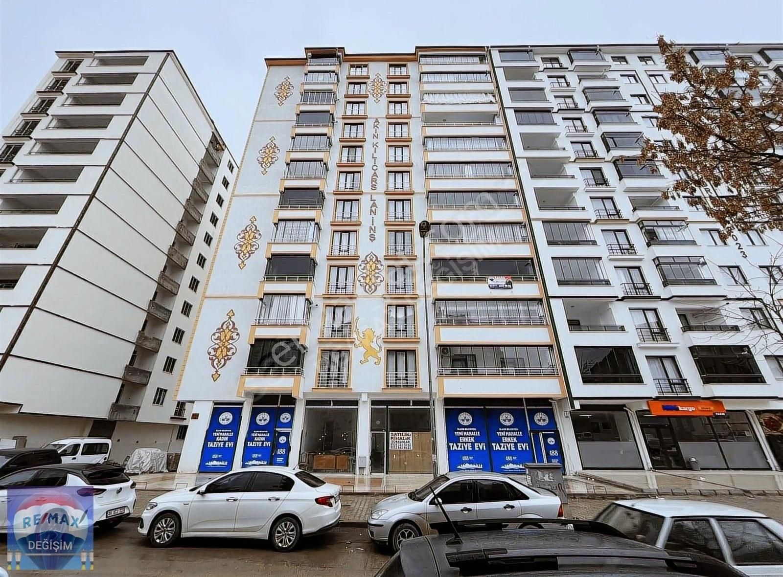 Elazığ Merkez Yeni Satılık Daire Re/max Değişim'den Yeni Mahalle'de Satılık 4+1 Daire