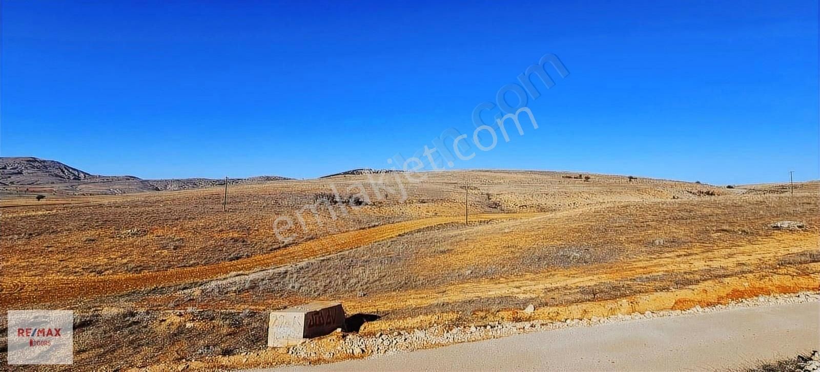 Korkuteli Beğiş Satılık Tarla Antalya Korkuteli Beğiş Köyü Mevkiinde 11961 M2 Satılık Tarla