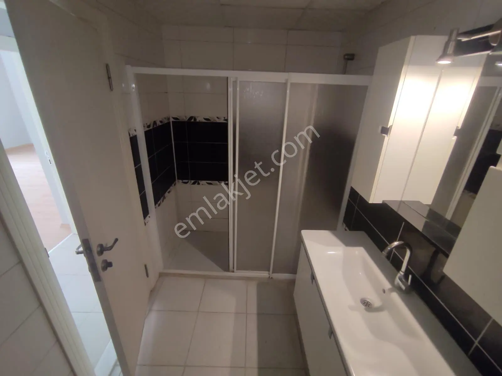 Antalya Kepez Şafak Mahallesinde Kiralık 2+1 Asansörlü Daire No:20612 - Görsel 4