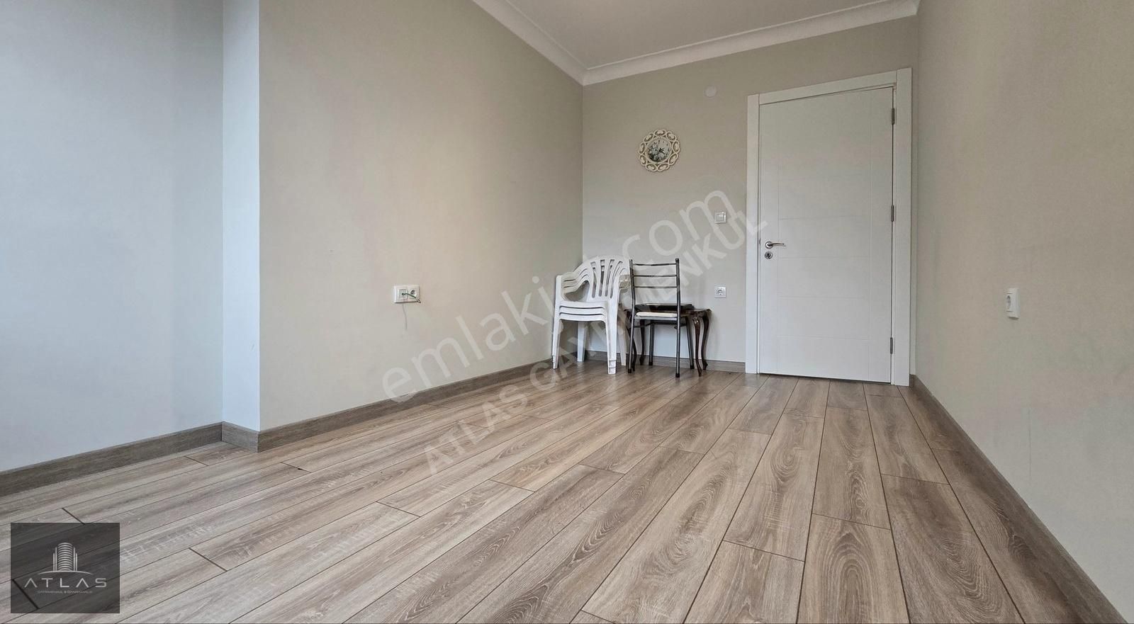 Bakırköy Osmaniye Satılık Daire Atlas'tan, Yeni Bina, 2+1, 2.kat, 112m2, E.banyolu, K.otoparklı