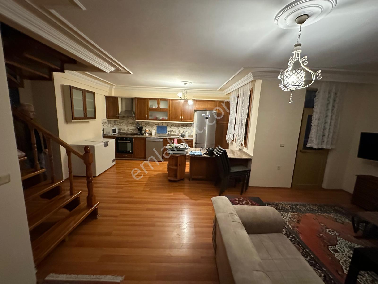 Alanya İncekum Mah.full Eşyalı Kiralık 3+1 Villa - Görsel 18