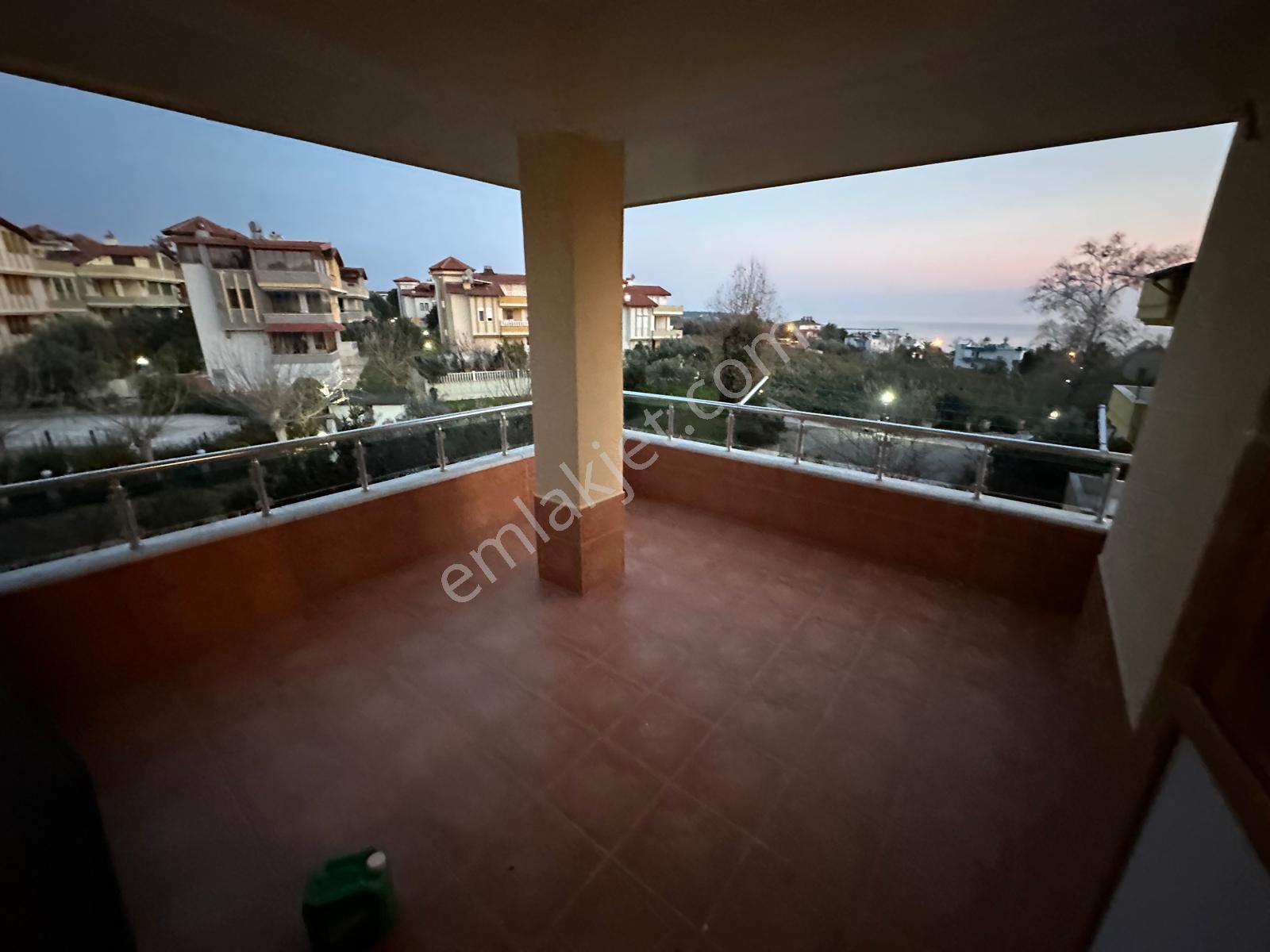 Alanya İncekum Mah.full Eşyalı Kiralık 3+1 Villa - Görsel 33