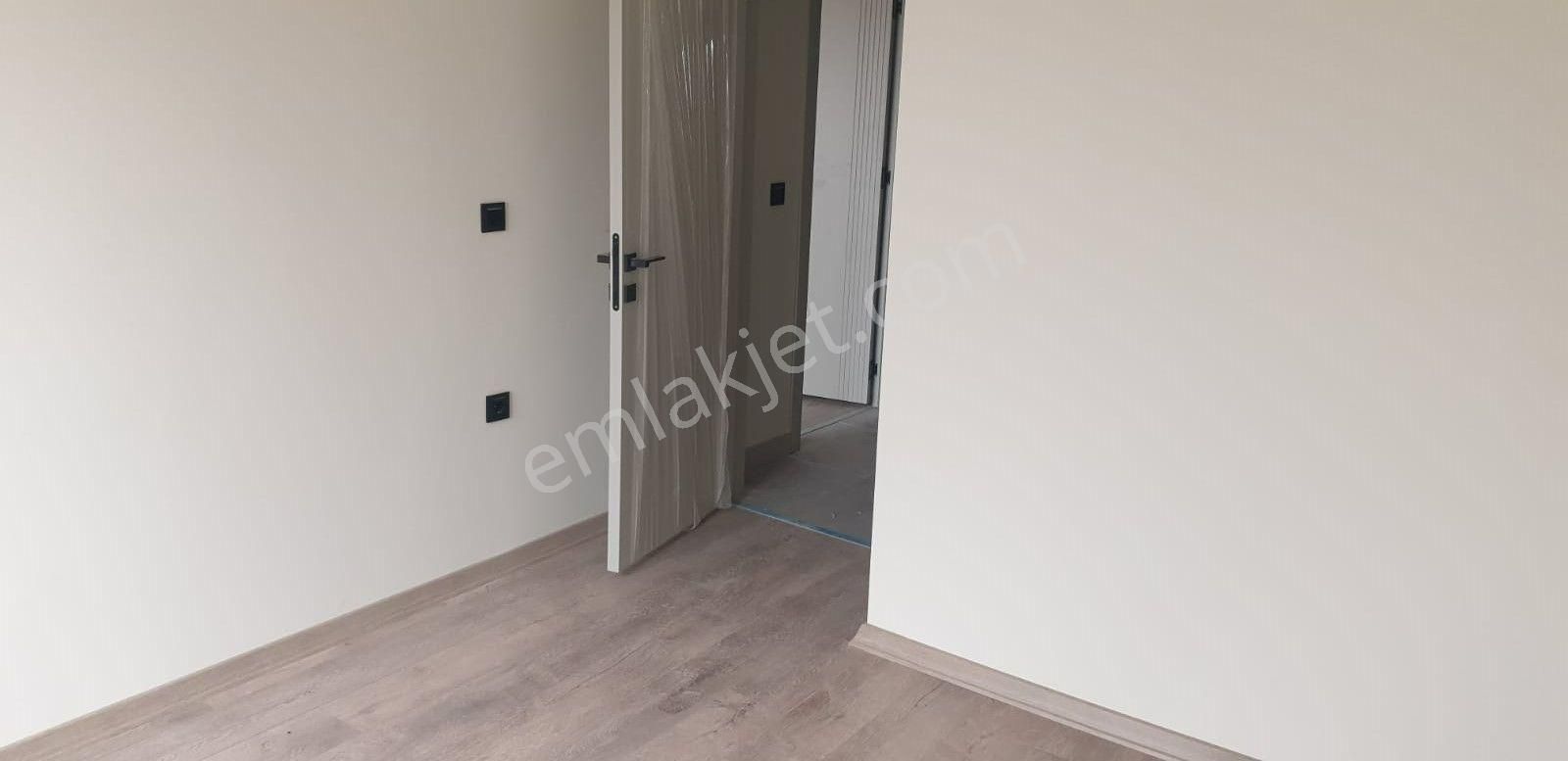 Karataş Yeni Satılık Daire Karataşta Site İçerisinde 2+1 Satılık Daire