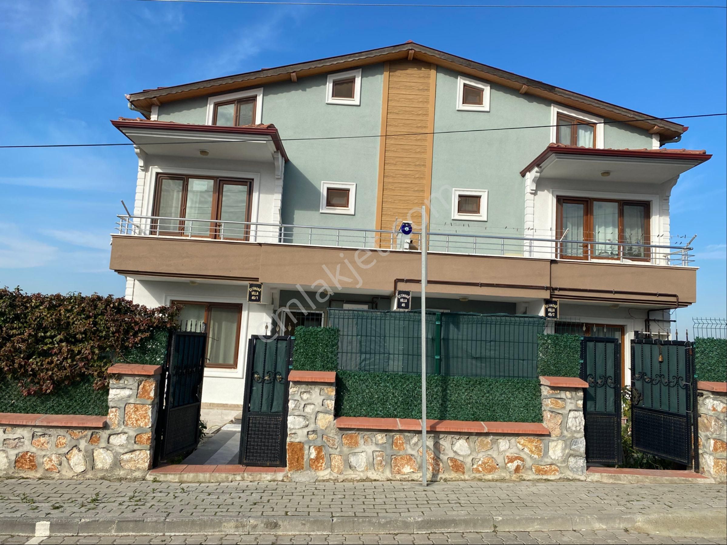 Çiftlikköy Çiftlik Satılık Villa Yalova Çiftlikköyde Full Deniz Manzaralı Tripleks Villa