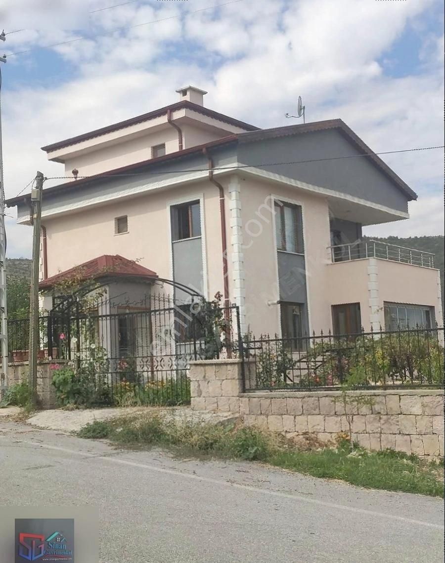 Melikgazi Kıranardı Satılık Villa Sinan Gayrimenkulden Kıranardı Mah. Satılık Villa Acill