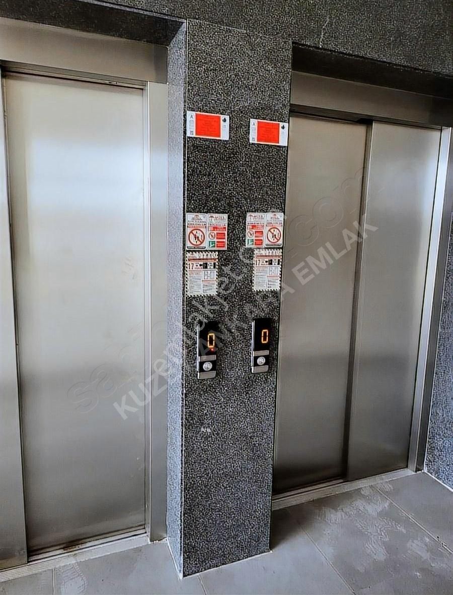 Ofis 110 Muhteşem Lokasyon Metro Çıkışı 28 M2 Ankara Manzaralı - Görsel 15