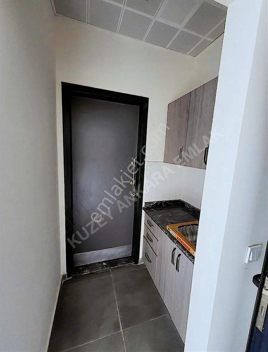 Ofis 110 Muhteşem Lokasyon Metro Çıkışı 28 M2 Ankara Manzaralı - Görsel 9