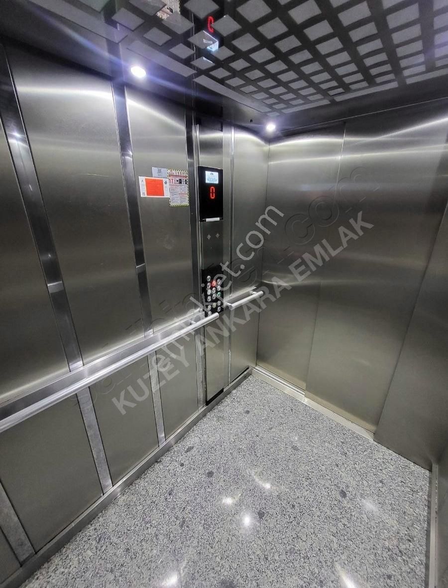 Ofis 110 Muhteşem Lokasyon Metro Çıkışı 28 M2 Ankara Manzaralı - Görsel 24