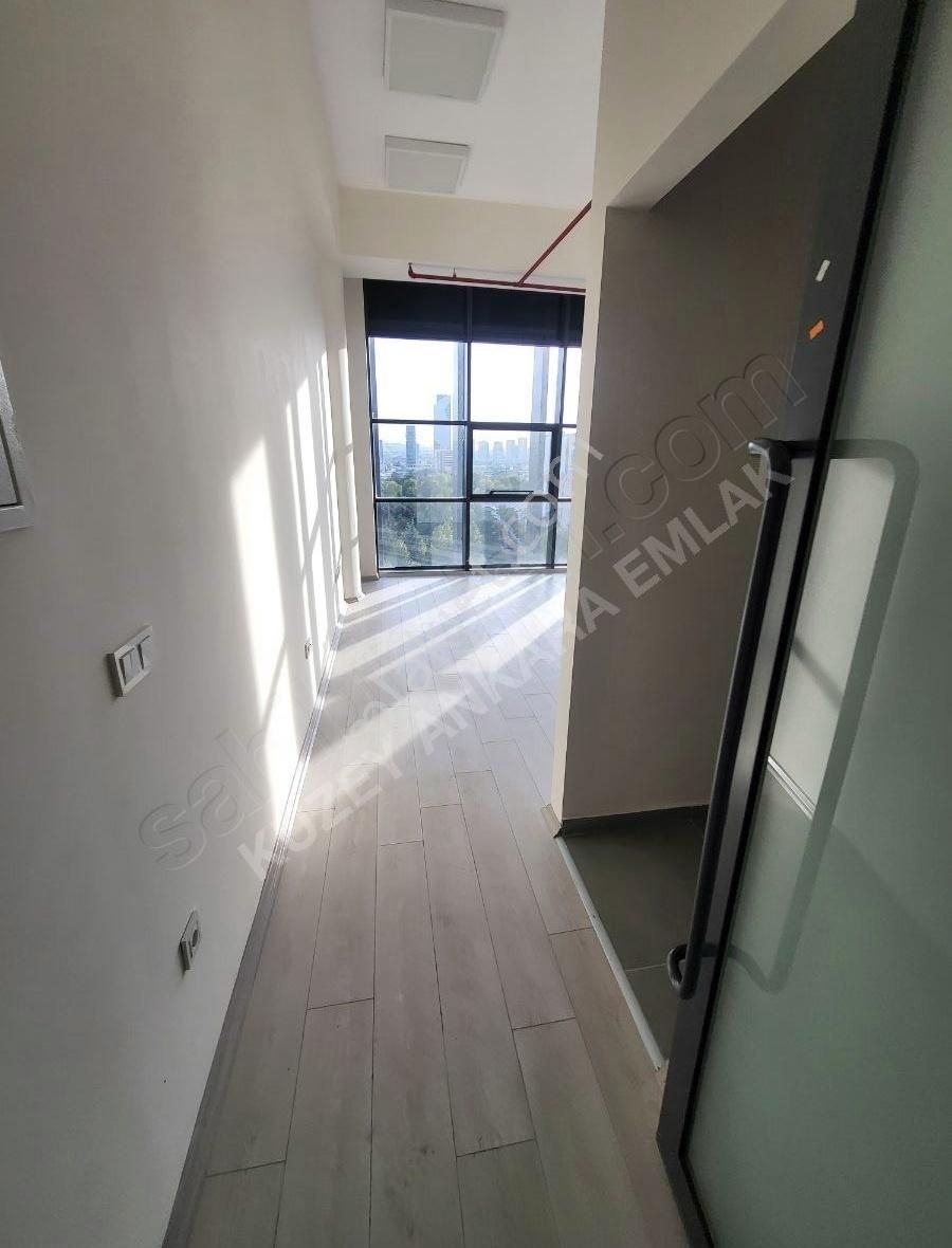 Ofis 110 Muhteşem Lokasyon Metro Çıkışı 28 M2 Ankara Manzaralı - Görsel 22